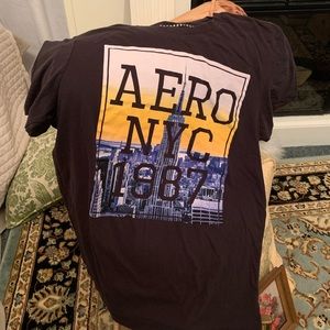Aeropostale Tee short Sleeve Size Large Great Graphics men or women NYC Aero